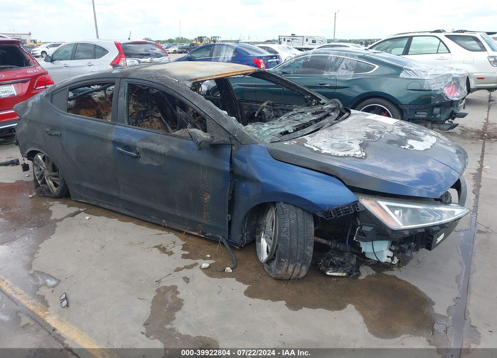 2020 HYUNDAI ELANTRA SEL VIN: 5NPD84LF1LH545004