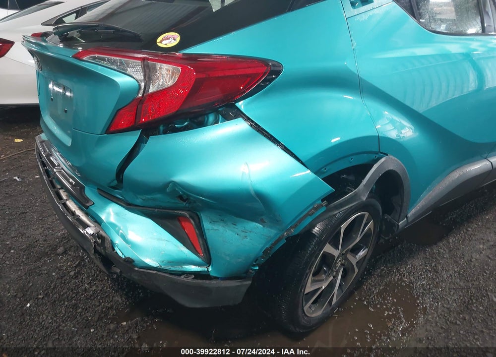 2018 TOYOTA C-HR XLE VIN: JTNKHMBX4J1010640