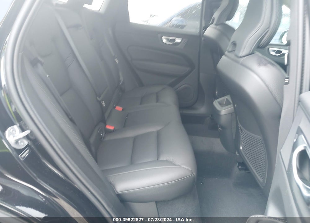 2024 VOLVO XC60 B5 PLUS DARK THEME VIN: YV4L12RL4R1825059