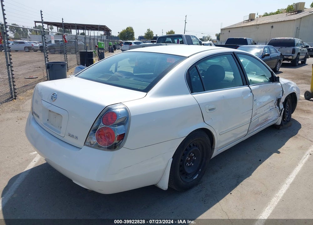 2005 NISSAN ALTIMA 2.5 S VIN: 1N4AL11D15N928919