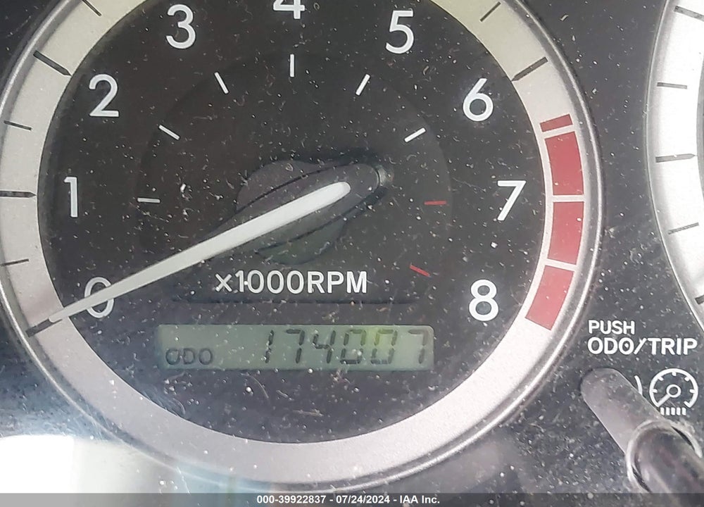2010 TOYOTA SIENNA CE VIN: 5TDKK4CCXAS307562