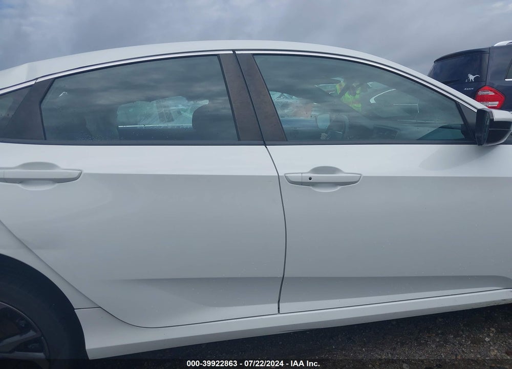2019 HONDA CIVIC VIN: 19XFC2F8XKE023161