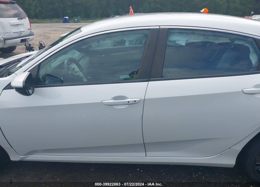 2019 HONDA CIVIC VIN: 19XFC2F8XKE023161