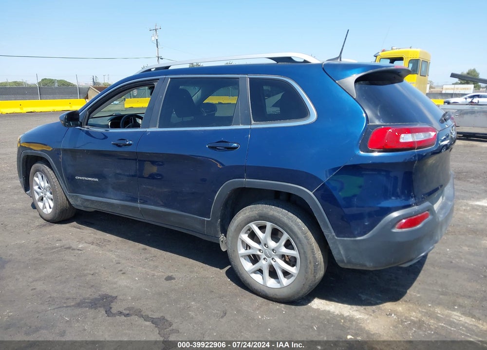 2018 JEEP CHEROKEE LATITUDE FWD VIN: 1C4PJLCX7JD573395