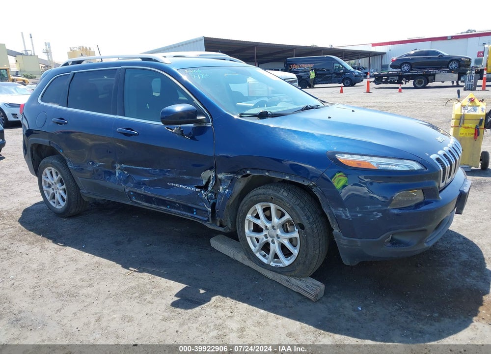 2018 JEEP CHEROKEE LATITUDE FWD VIN: 1C4PJLCX7JD573395
