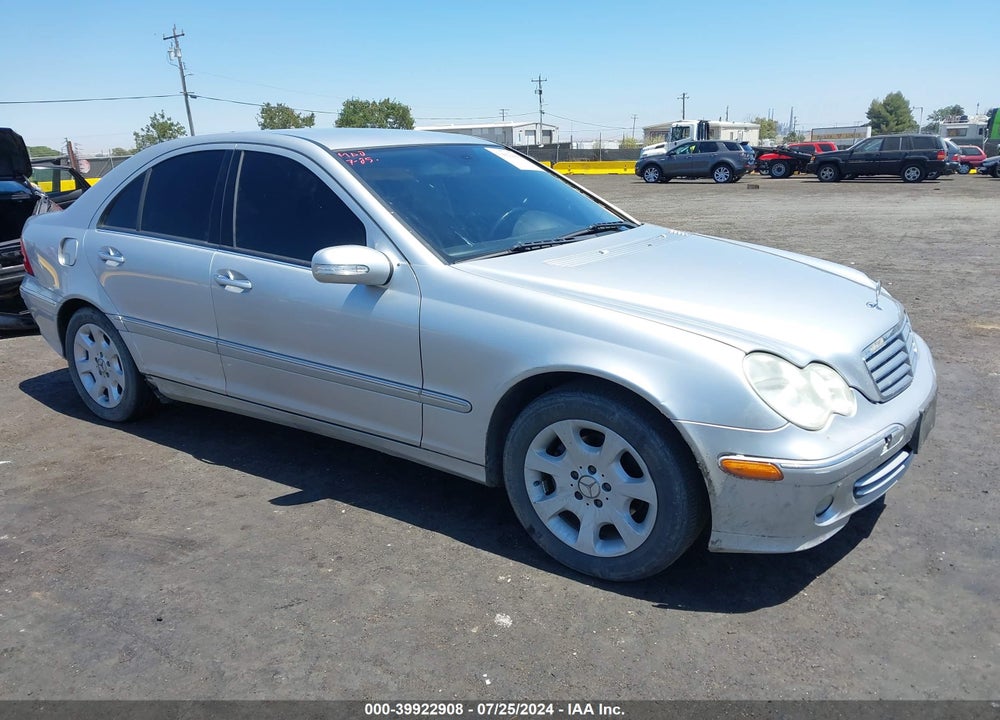 2005 MERCEDES-BENZ C 240 LUXURY VIN: WDBRF61J55F673742