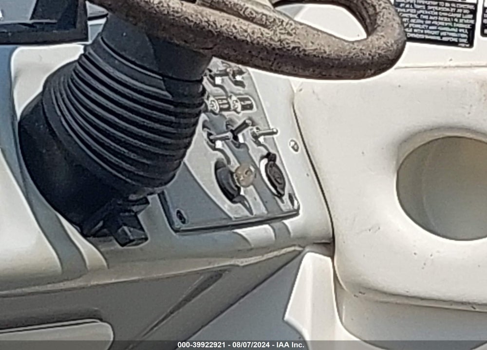 2006 BAYLINER 2120 VIN: BLNA49DDJ506