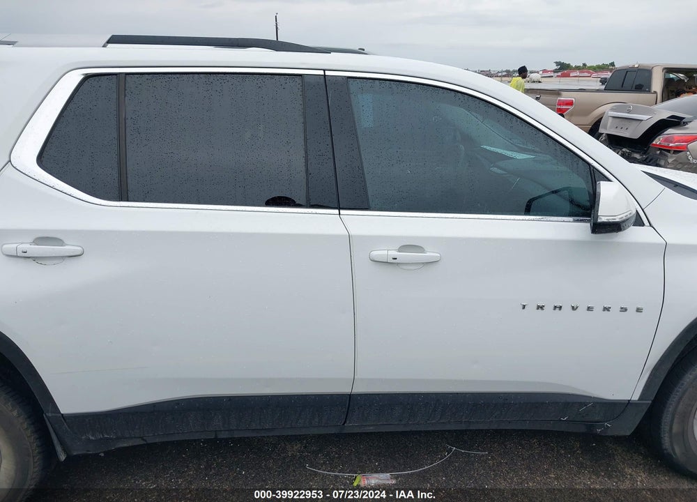 2018 CHEVROLET TRAVERSE 1LT VIN: 1GNERGKW6JJ149358
