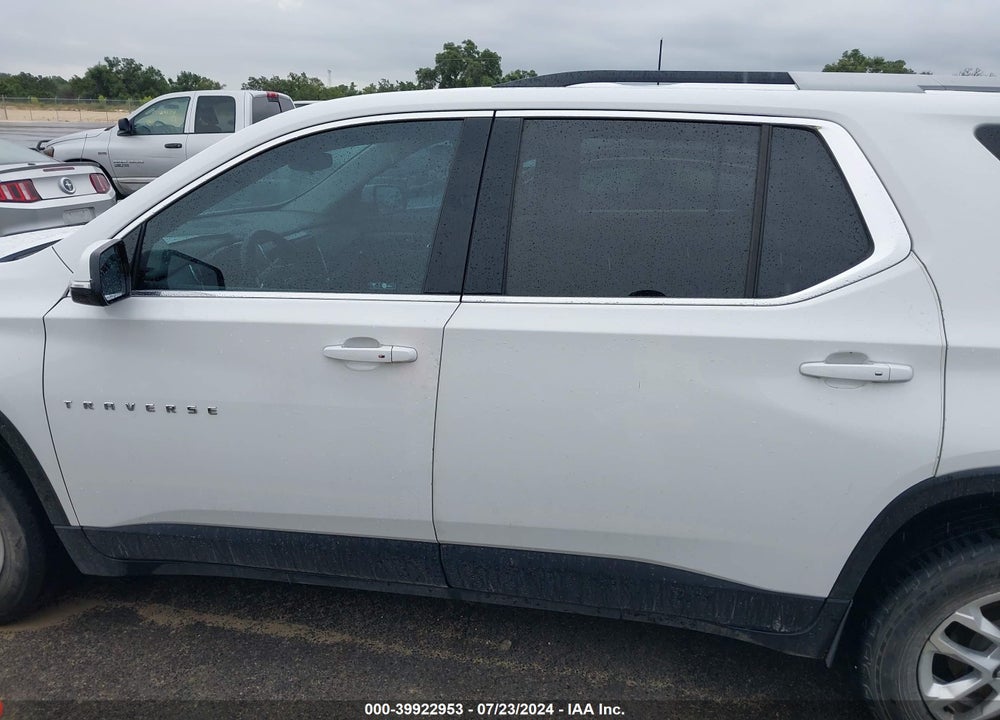 2018 CHEVROLET TRAVERSE 1LT VIN: 1GNERGKW6JJ149358