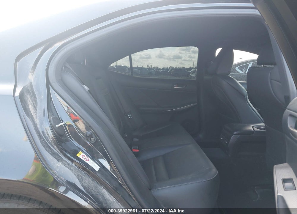 2018 LEXUS IS 300 VIN: JTHBA1D21J5064560