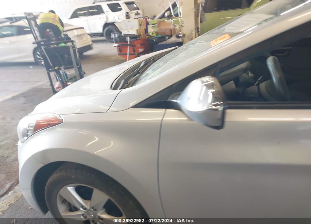 2013 HYUNDAI ELANTRA GLS VIN: KMHDH4AE9DU534717