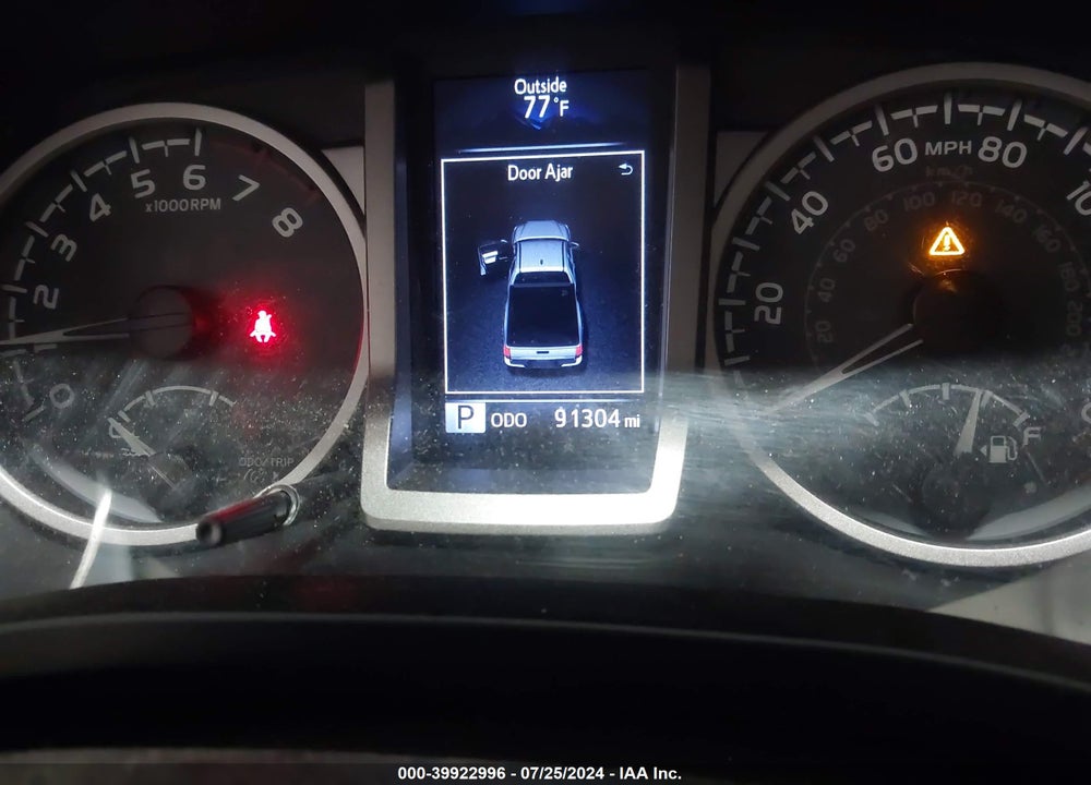 2018 TOYOTA TACOMA SR5 V6 VIN: 5TFSZ5AN8JX129893