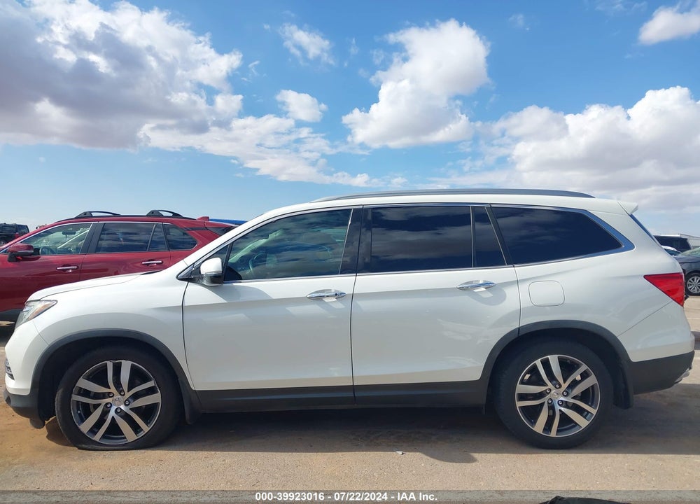 2017 HONDA PILOT VIN: 5FNYF5H98HB027249