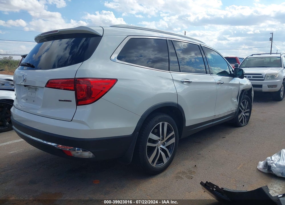 2017 HONDA PILOT VIN: 5FNYF5H98HB027249