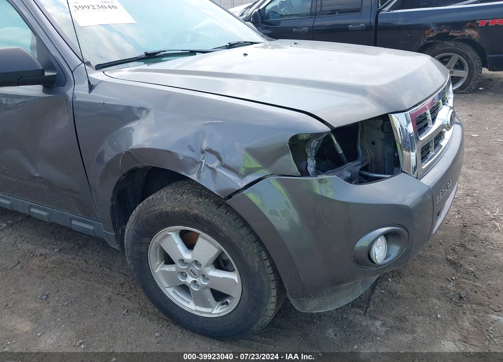 2010 FORD ESCAPE XLT VIN: 1FMCU0DG5AKD39282