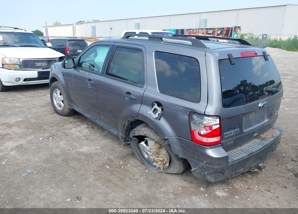 2010 FORD ESCAPE XLT VIN: 1FMCU0DG5AKD39282