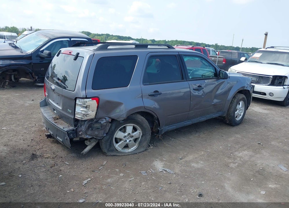 2010 FORD ESCAPE XLT VIN: 1FMCU0DG5AKD39282