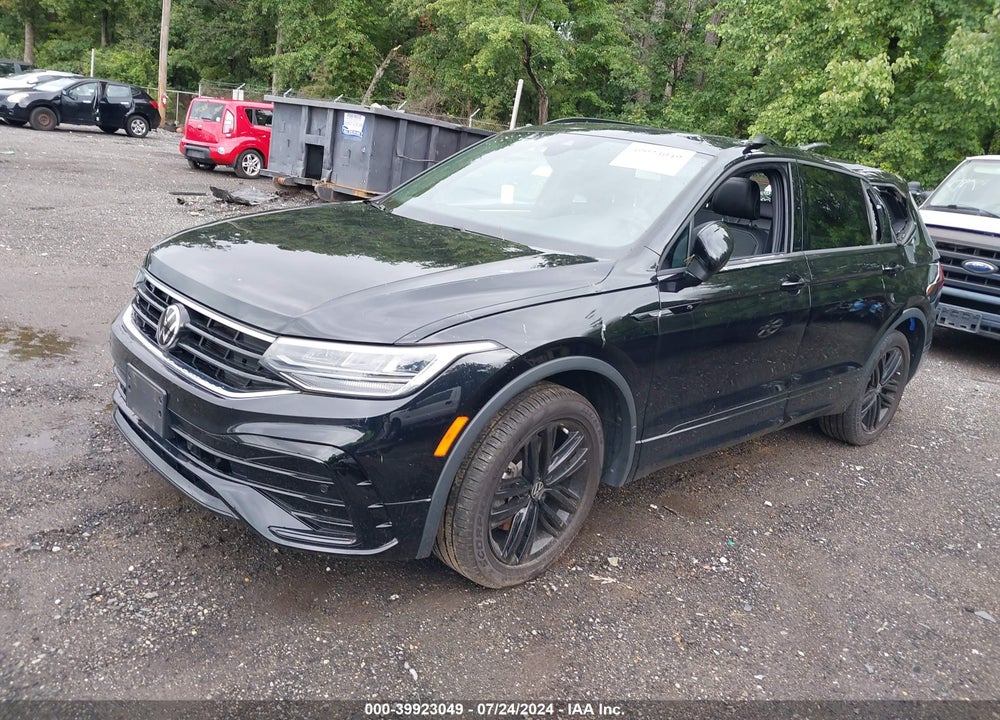 2022 VOLKSWAGEN TIGUAN 2.0T SE R-LINE BLACK VIN: 3VV8B7AX2NM096012