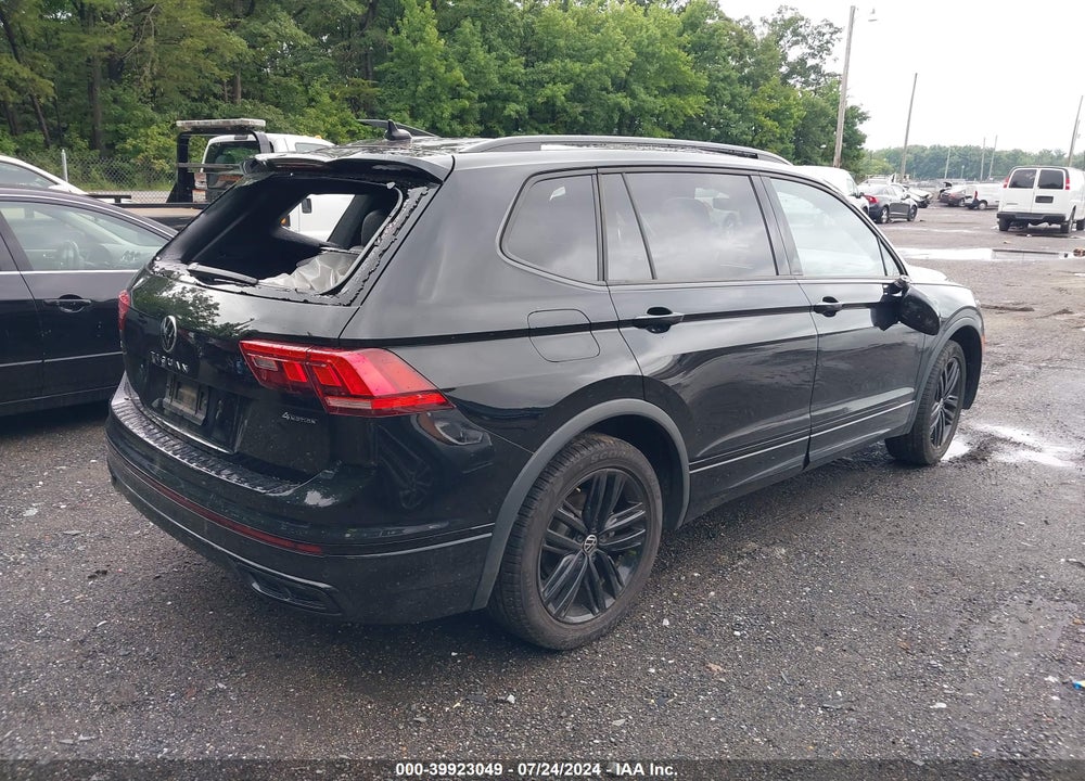 2022 VOLKSWAGEN TIGUAN 2.0T SE R-LINE BLACK VIN: 3VV8B7AX2NM096012