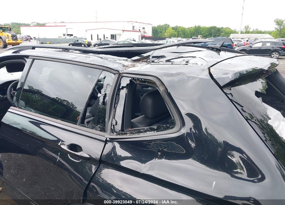 2022 VOLKSWAGEN TIGUAN 2.0T SE R-LINE BLACK VIN: 3VV8B7AX2NM096012