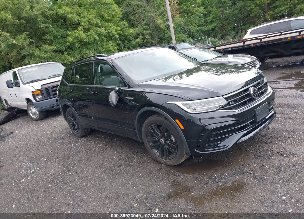 2022 VOLKSWAGEN TIGUAN 2.0T SE R-LINE BLACK VIN: 3VV8B7AX2NM096012