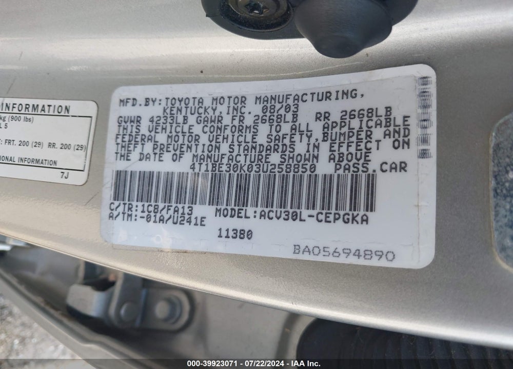 2003 TOYOTA CAMRY XLE VIN: 4T1BE30K03U258850