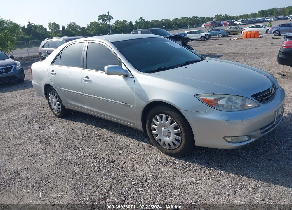 2003 TOYOTA CAMRY XLE VIN: 4T1BE30K03U258850