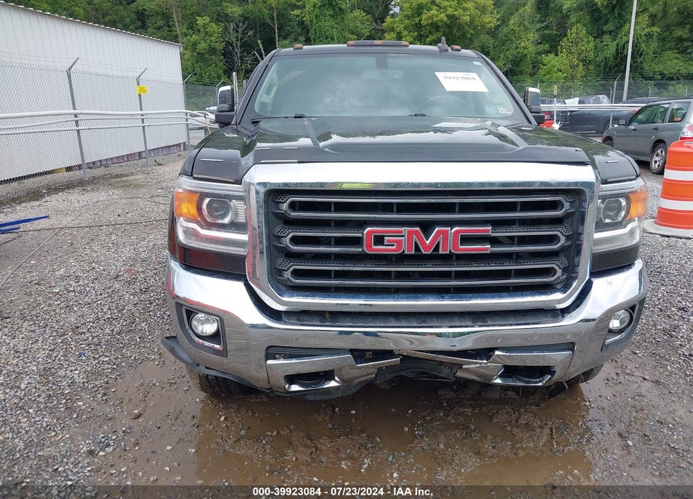 2018 GMC SIERRA 2500HD SLT VIN: 1GT22TEG2JZ165507