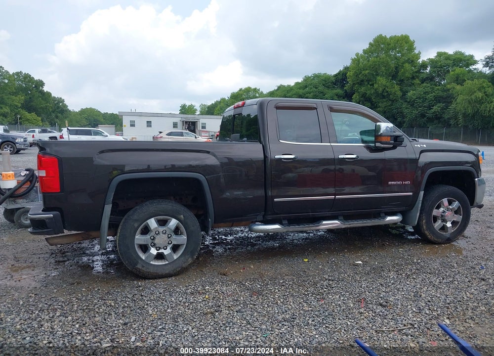 2018 GMC SIERRA 2500HD SLT VIN: 1GT22TEG2JZ165507
