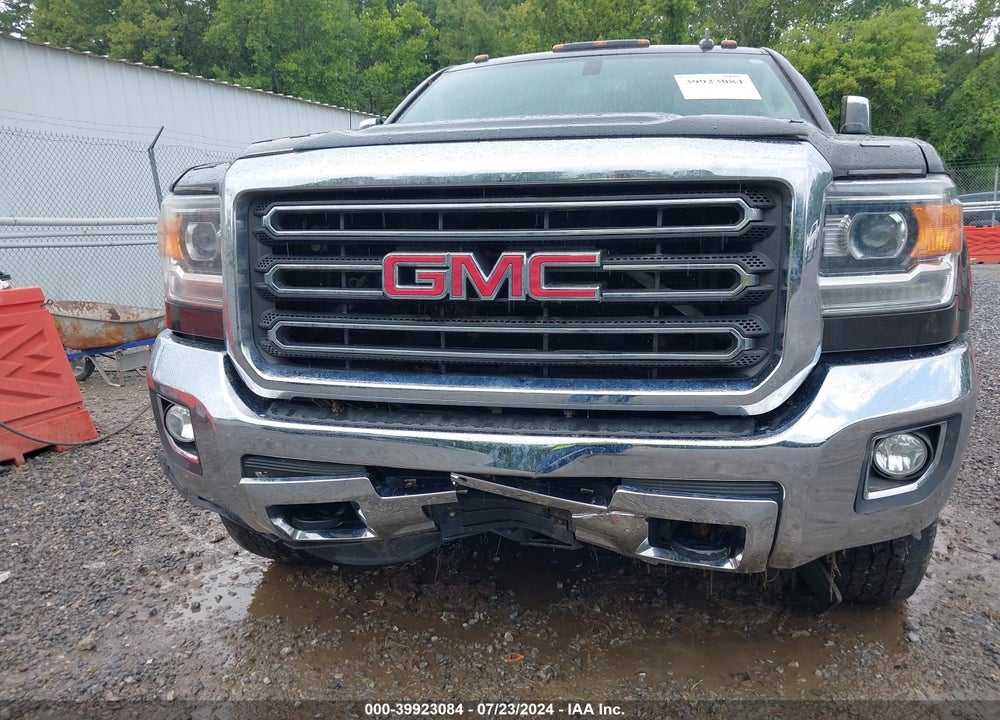 2018 GMC SIERRA 2500HD SLT VIN: 1GT22TEG2JZ165507