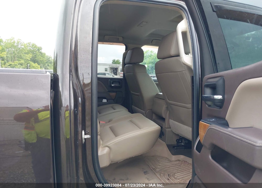 2018 GMC SIERRA 2500HD SLT VIN: 1GT22TEG2JZ165507