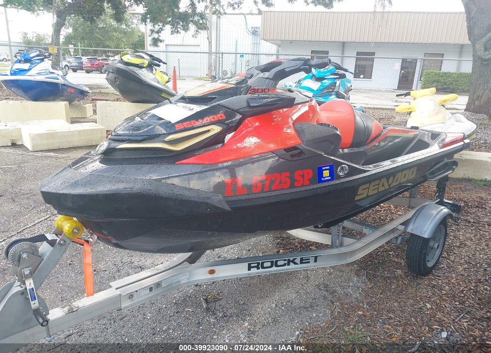 2020 SEADOO --- VIN: YDV27966K920