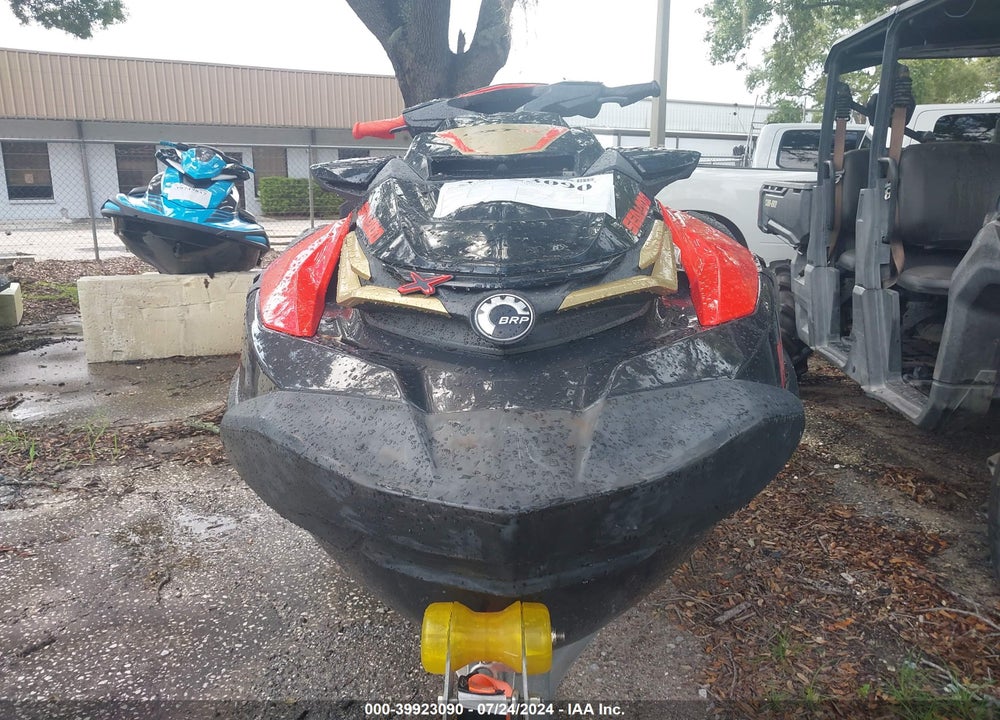 2020 SEADOO --- VIN: YDV27966K920