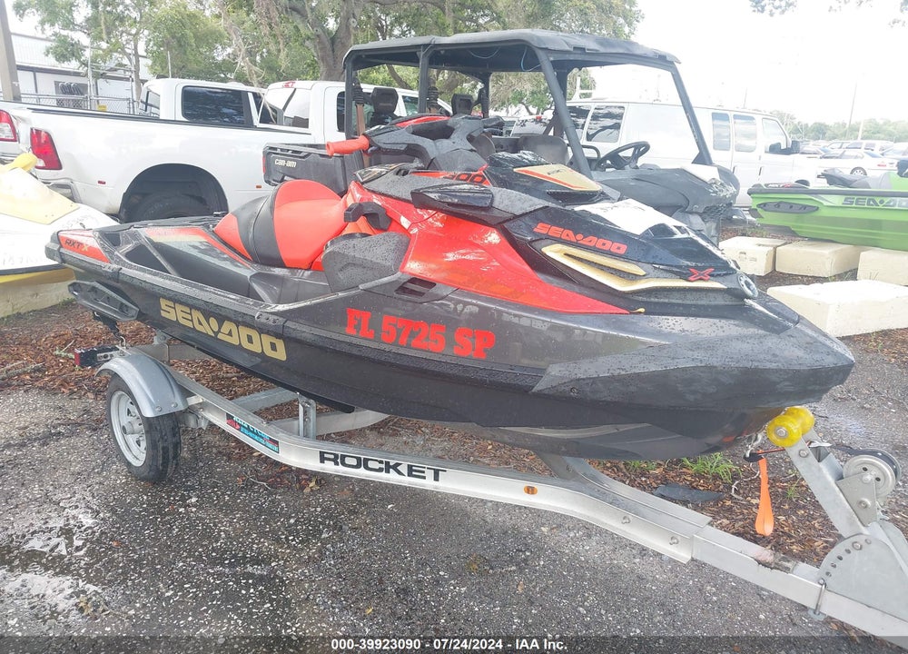 2020 SEADOO --- VIN: YDV27966K920