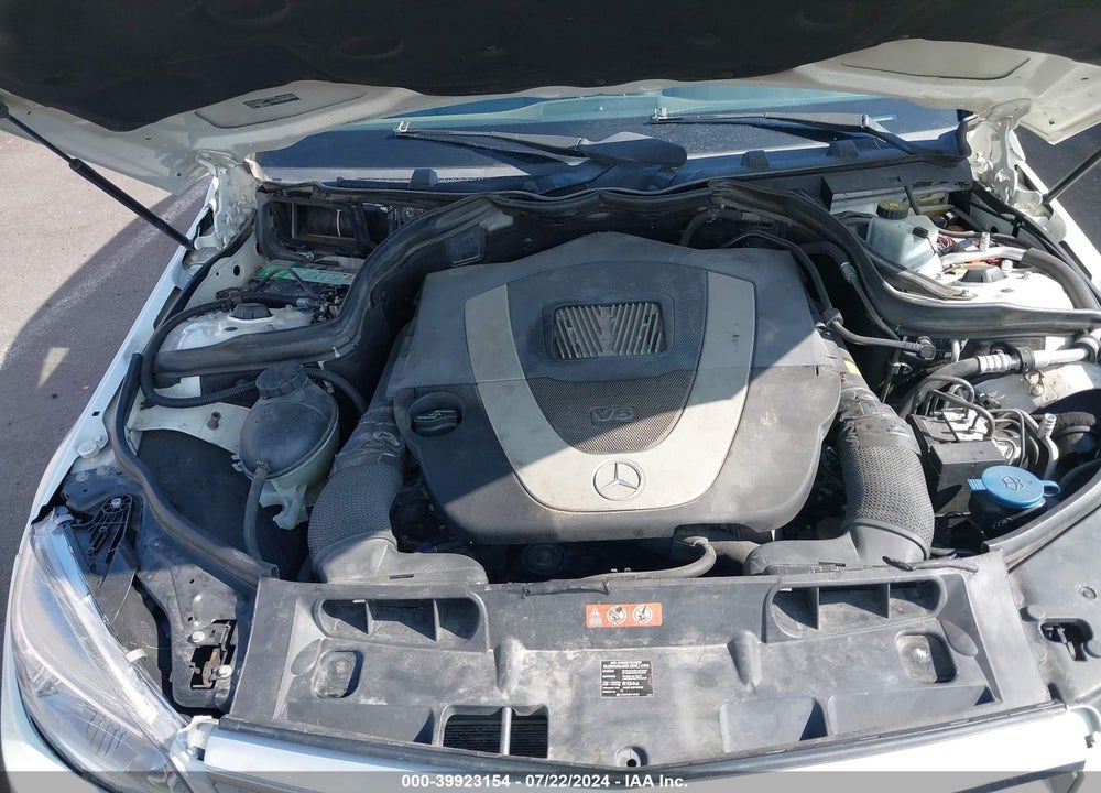 2009 MERCEDES-BENZ C 300 LUXURY/SPORT VIN: WDDGF54X89R063671