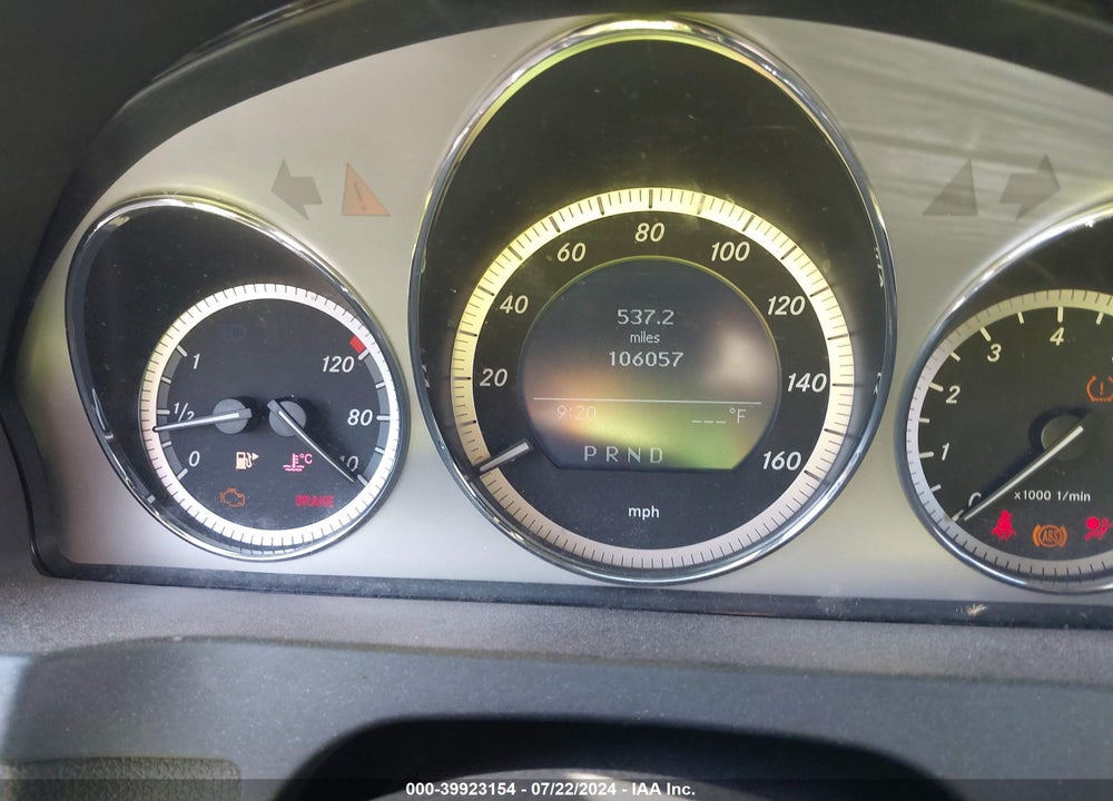 2009 MERCEDES-BENZ C 300 LUXURY/SPORT VIN: WDDGF54X89R063671
