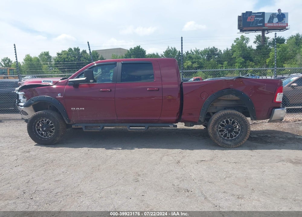 2021 RAM 2500 BIG HORN MEGA CAB 4X4 6'4 BOX VIN: 3C6UR5ML0MG532558