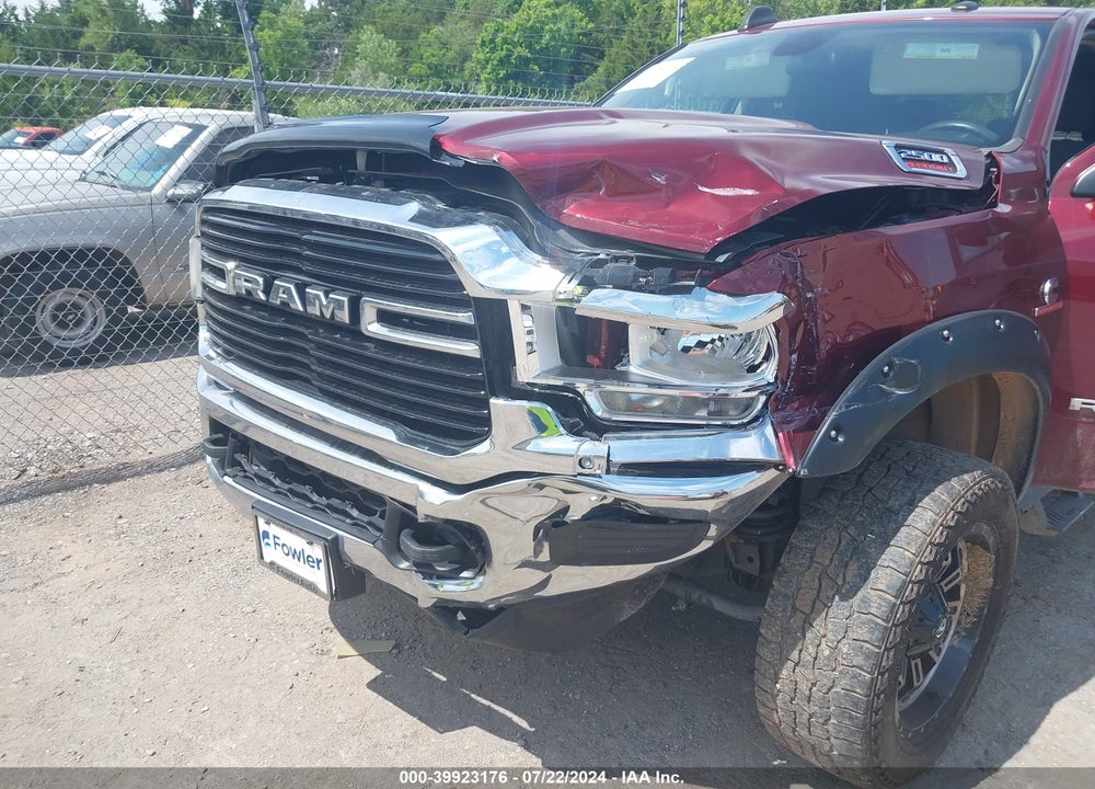 2021 RAM 2500 BIG HORN MEGA CAB 4X4 6'4 BOX VIN: 3C6UR5ML0MG532558