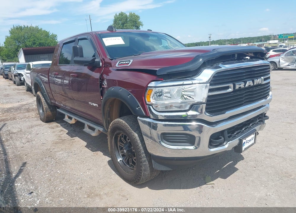 2021 RAM 2500 BIG HORN MEGA CAB 4X4 6'4 BOX VIN: 3C6UR5ML0MG532558
