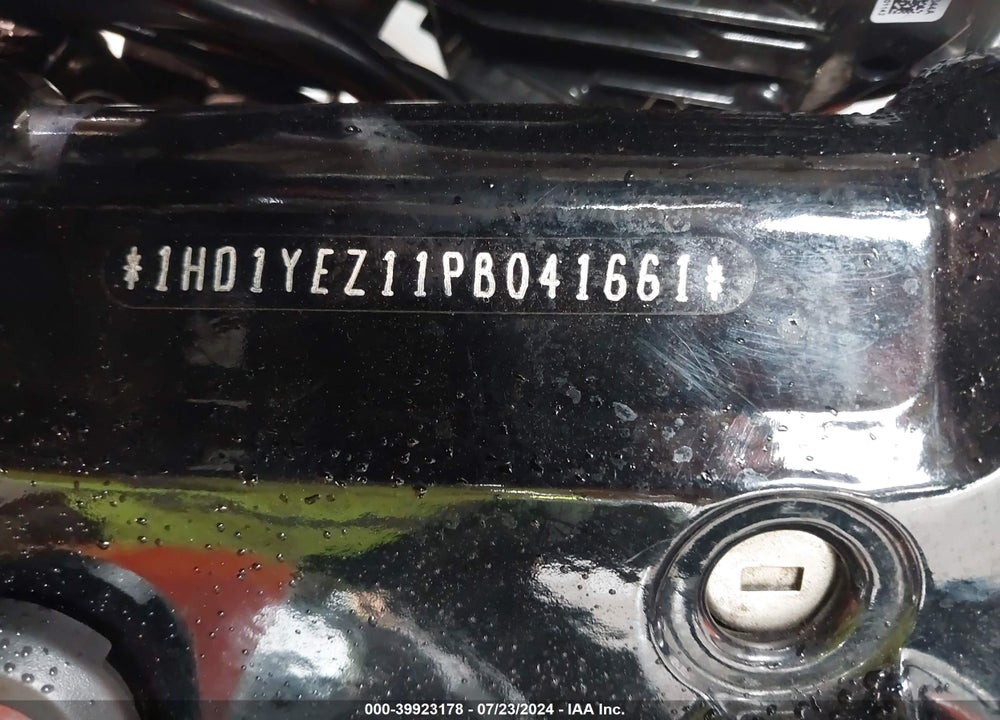 2023 HARLEY-DAVIDSON FXBR VIN: 1HD1YEZ11PB041661