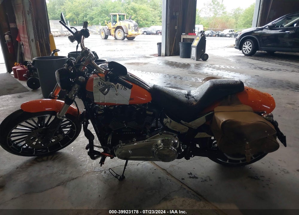 2023 HARLEY-DAVIDSON FXBR VIN: 1HD1YEZ11PB041661