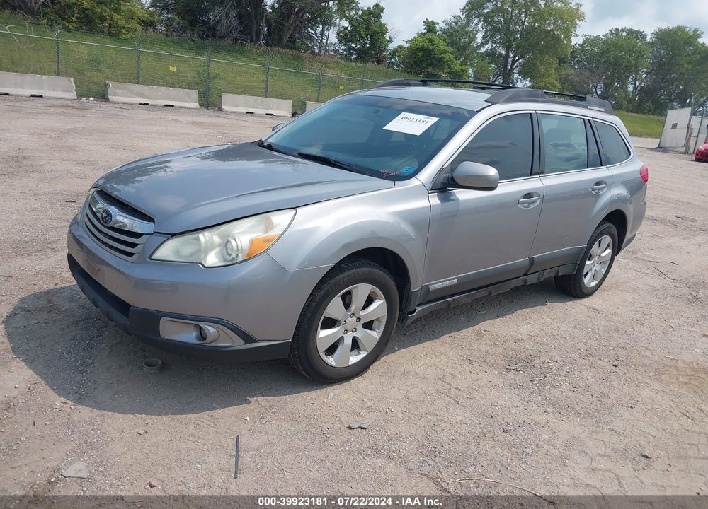 2010 SUBARU OUTBACK 2.5I PREMIUM VIN: 4S4BRBCC0A3348571