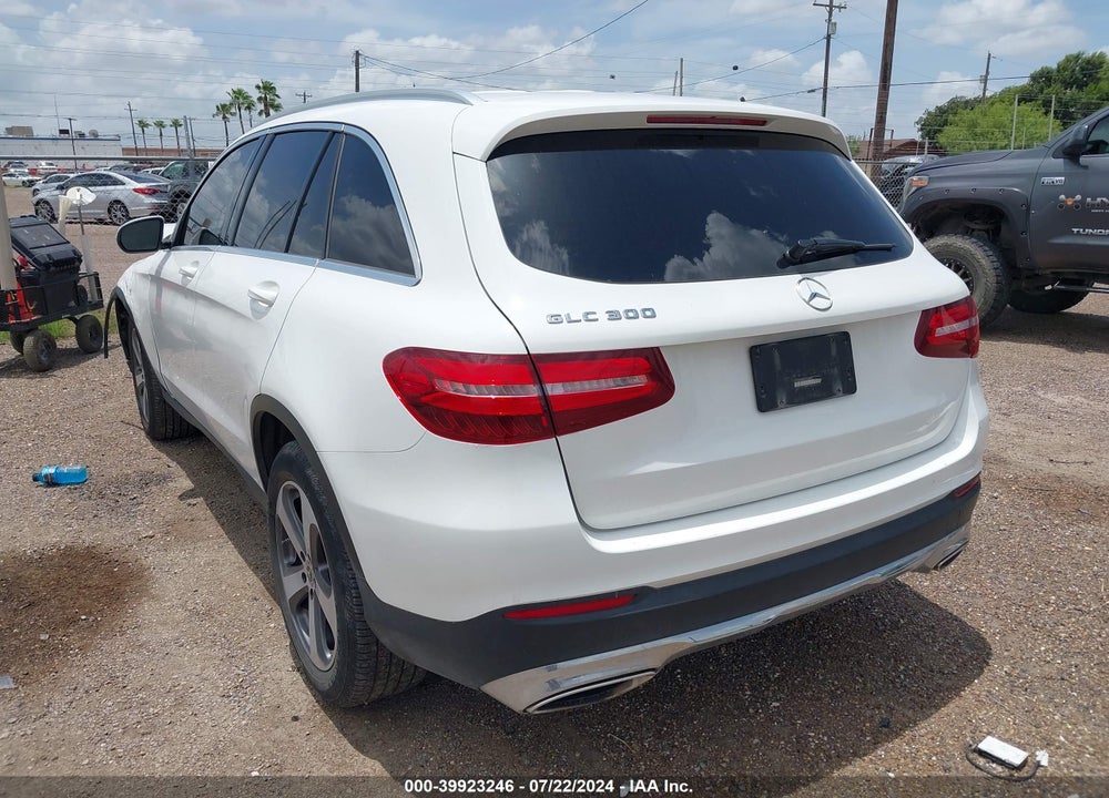 2019 MERCEDES-BENZ GLC 300 VIN: WDC0G4JB2KV123107