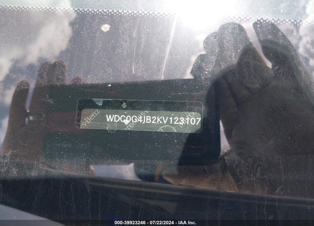 2019 MERCEDES-BENZ GLC 300 VIN: WDC0G4JB2KV123107