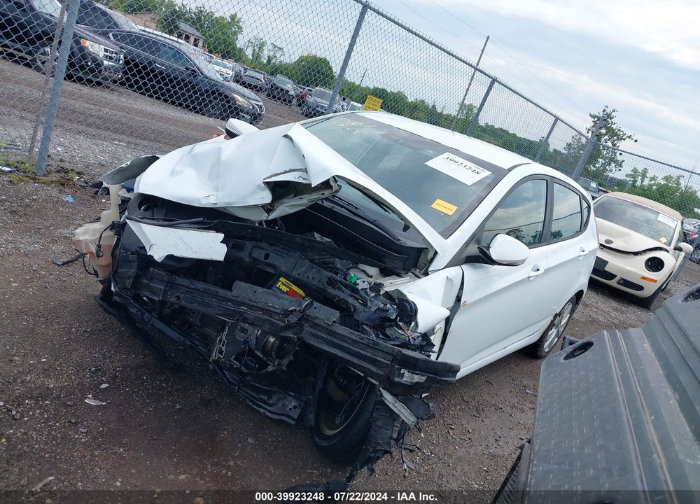 2013 HYUNDAI ACCENT VIN: KMHCU5AE5DU092595