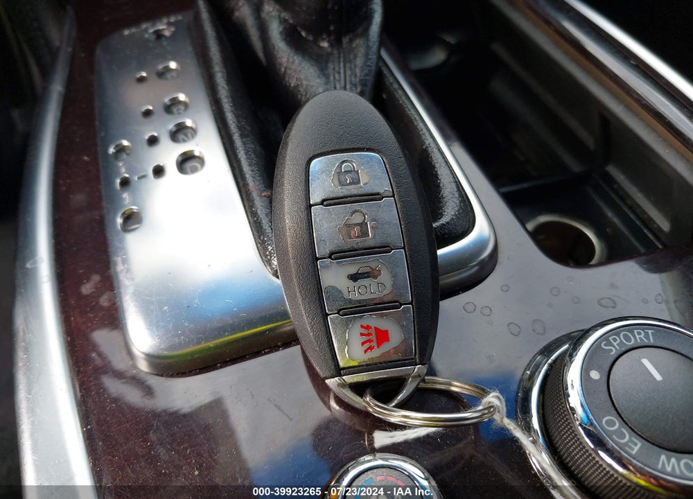 2011 INFINITI M37 VIN: JN1BY1APXBM320315