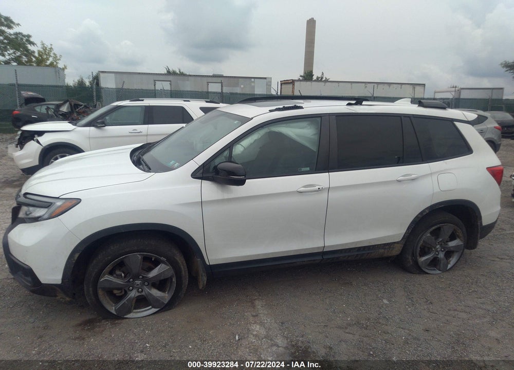 2021 HONDA PASSPORT AWD TOURING VIN: 5FNYF8H95MB015863