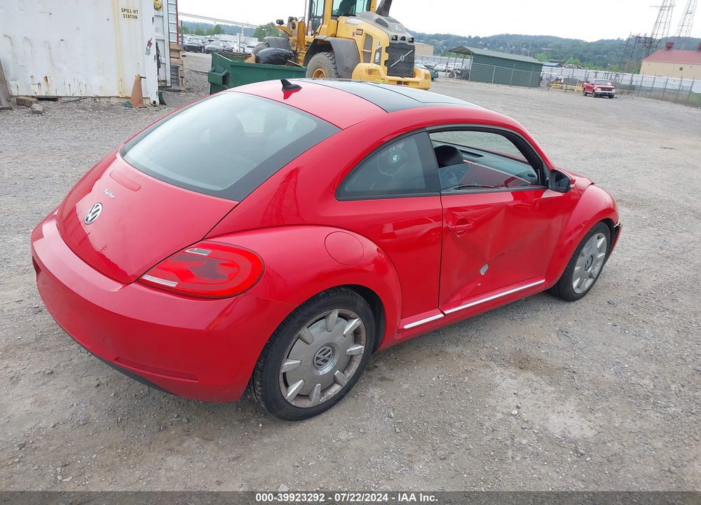 2012 VOLKSWAGEN BEETLE 2.5L VIN: 3VWJP7AT3CM641577