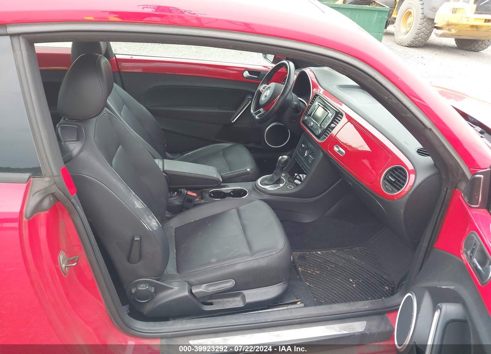 2012 VOLKSWAGEN BEETLE 2.5L VIN: 3VWJP7AT3CM641577