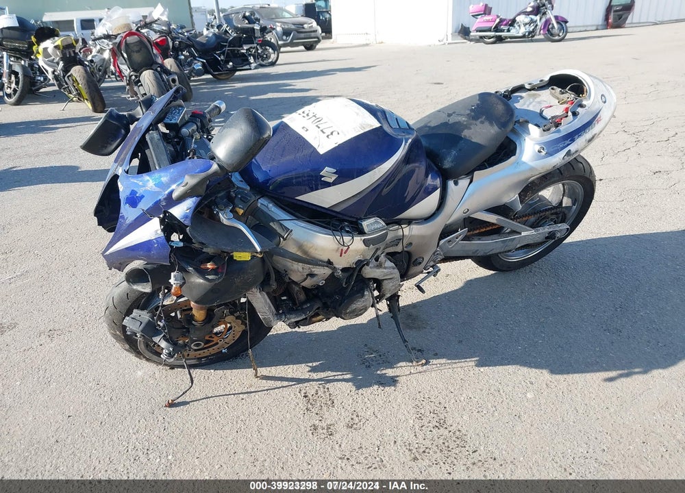 2005 SUZUKI GSX1300 RK5 VIN: JS1GW71A352109023